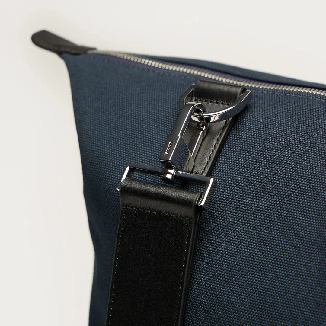 Hartsfield Canvas Weekender Bag (Navy) - Image 3