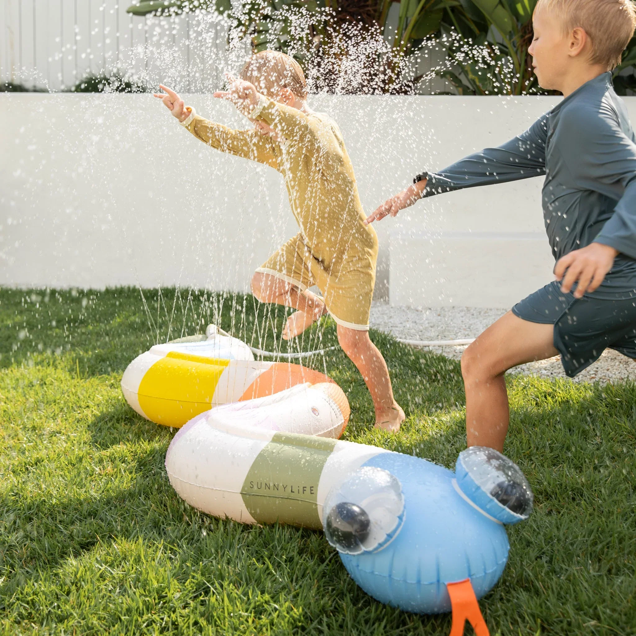 Into The Wild Inflatable Sprinkler - Image 6