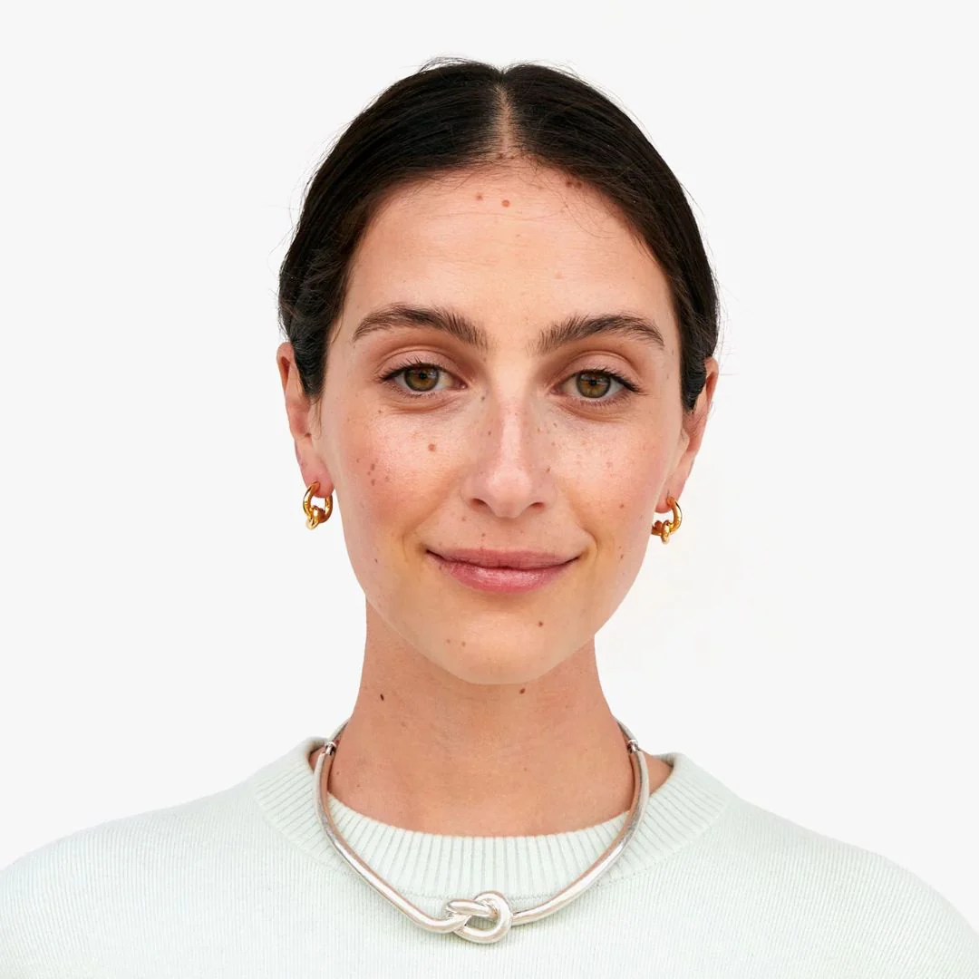 Le Knot Hoop Earrings (Gold) - Image 2